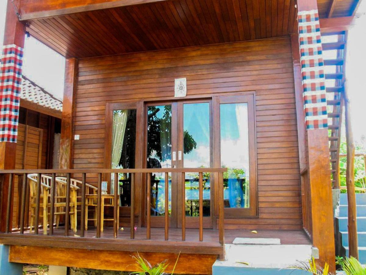 Отель Dmas Huts Lembongan Экстерьер фото